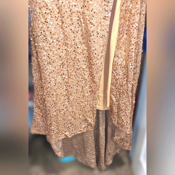 Miss Ord Sequin Formal Evening Gown - Picture 6 of 10